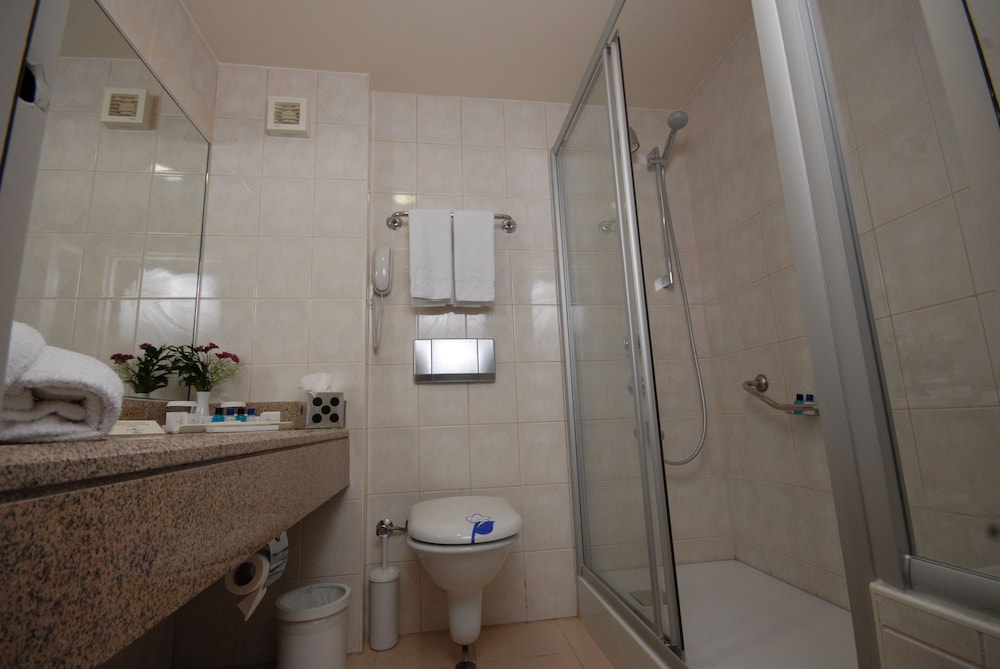 Small Single Room photo 2