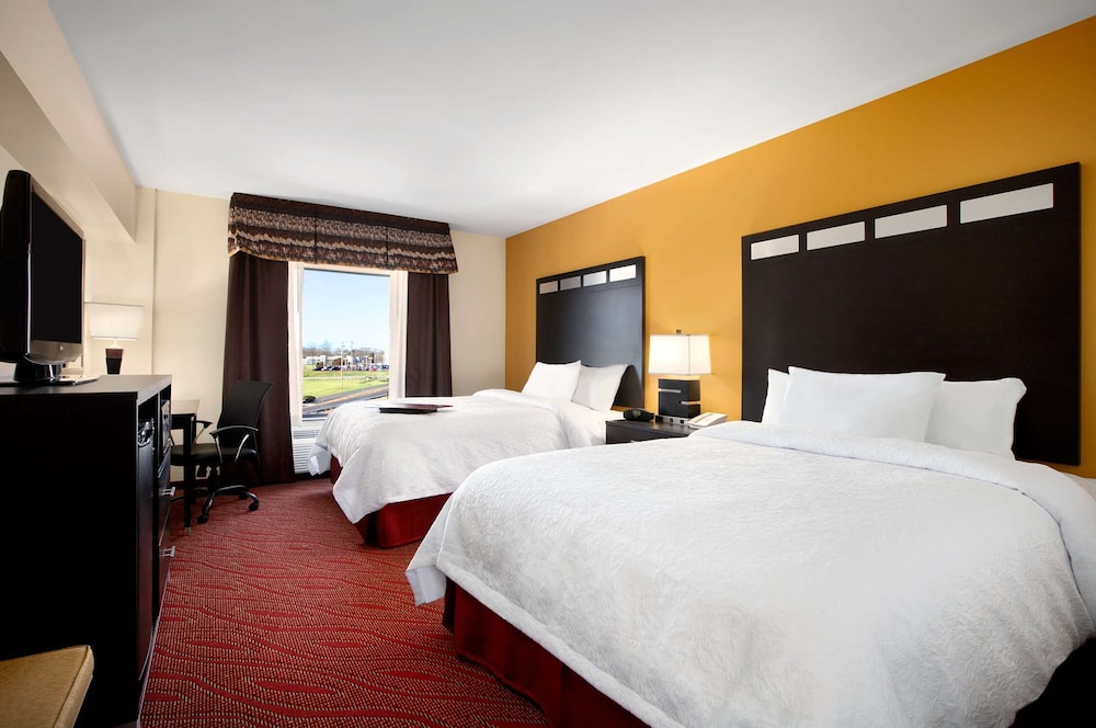 Two Queen Beds