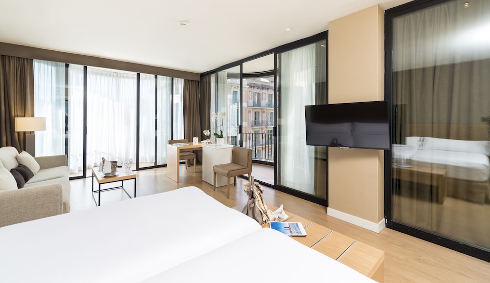 Suite (3 Adults)