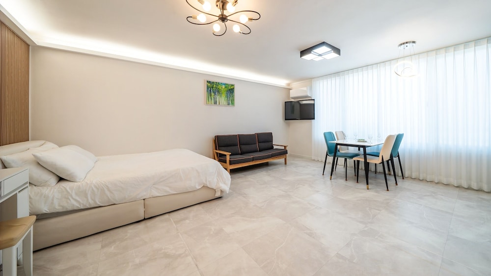 Basic Room, 1 Bedroom (101(Renovated in 2024))