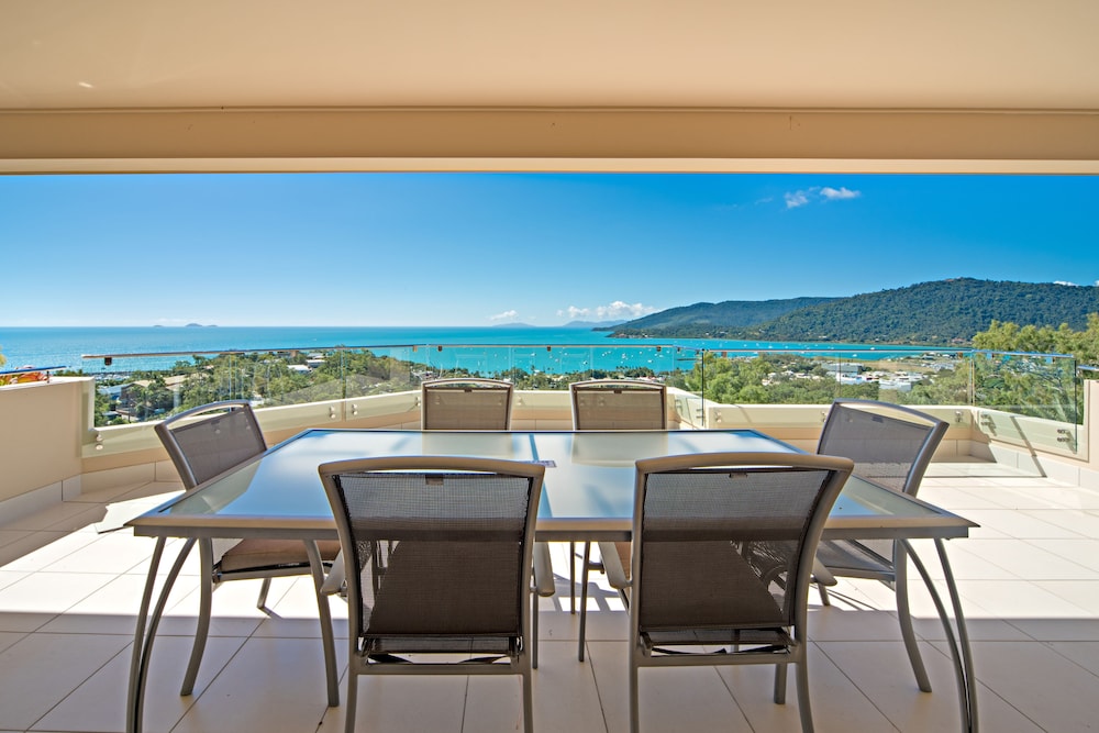Three Bedroom Ocean View Penthouse photo 1