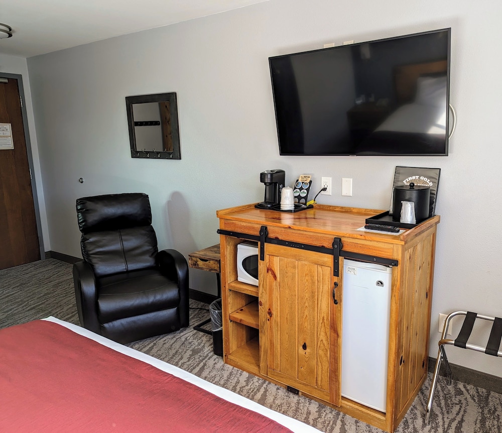 Room, 1 Queen Bed, Accessible - Photo 5