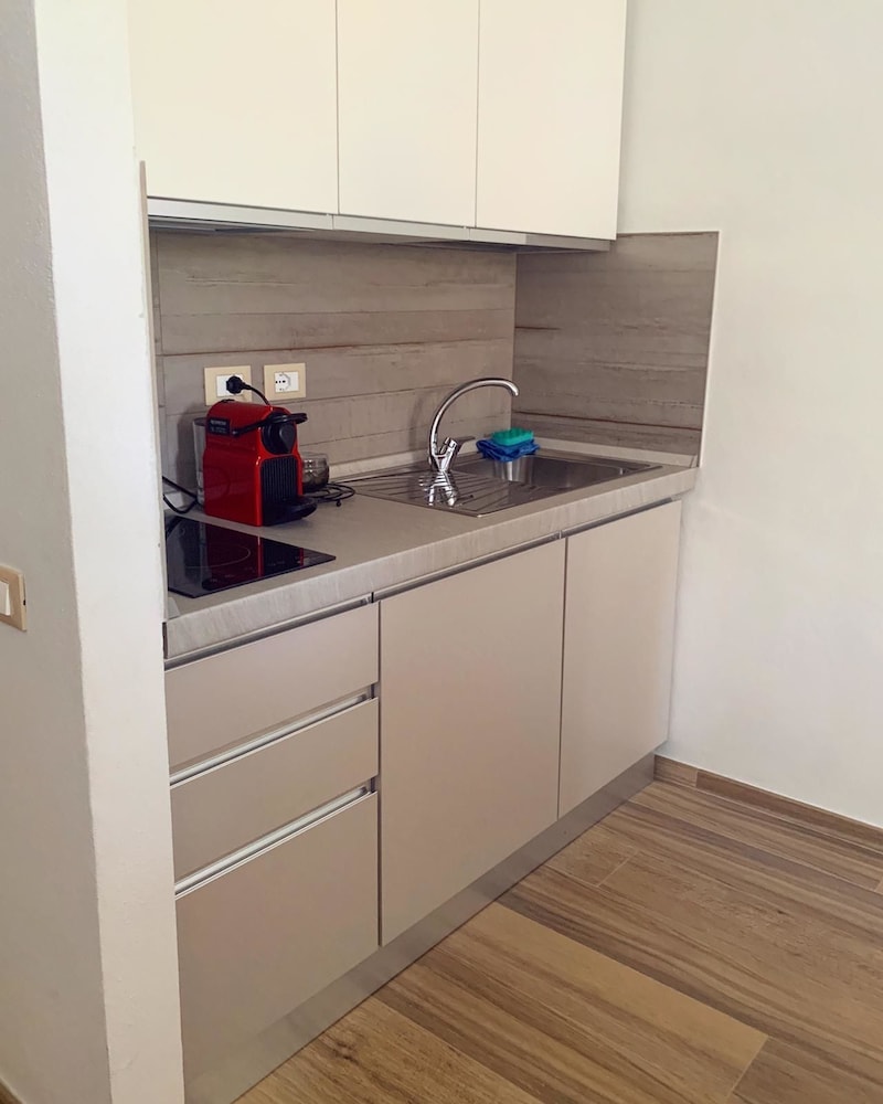 Honeymoon Apartment, Kitchenette, Sea View photo 3