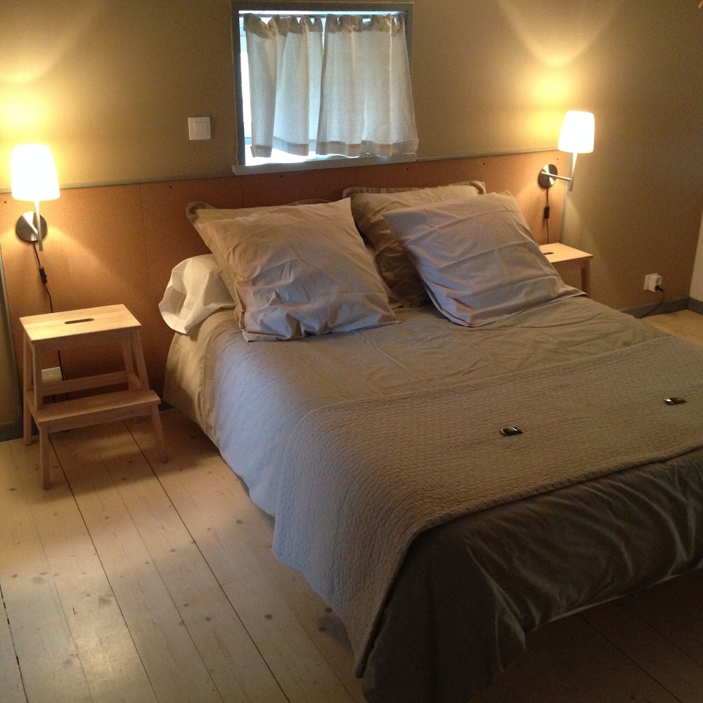 Double Room (Colombier) photo 1