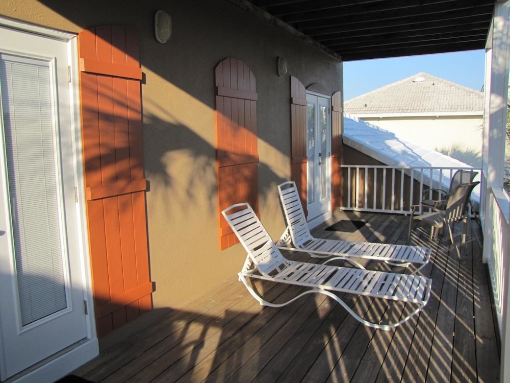 House, 5 Bedrooms (St. Croix) photo 3