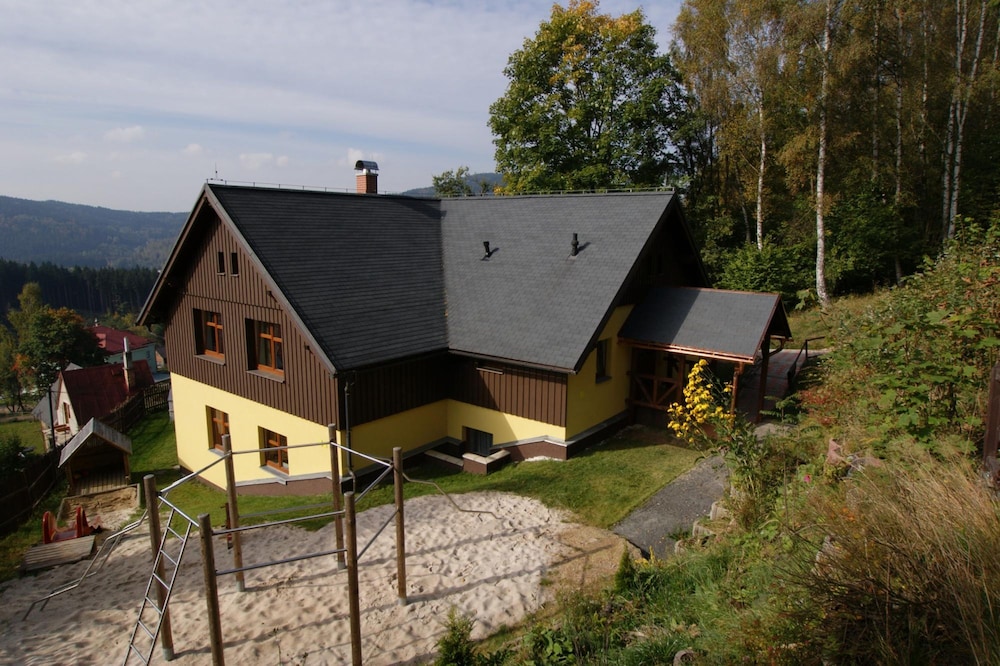 Villa photo 1
