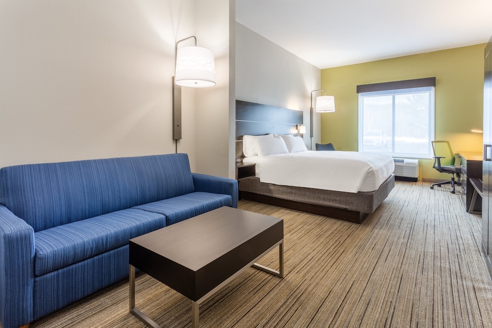 Standard Room, 1 King Bed - Photo 2