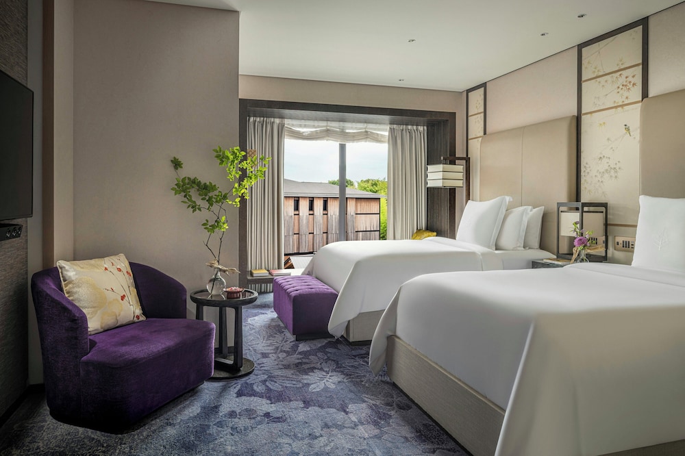 Premier Suite, 2 Twin Beds photo 2