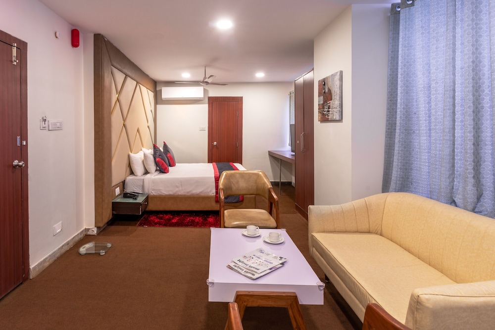 Deluxe Room - Photo 1
