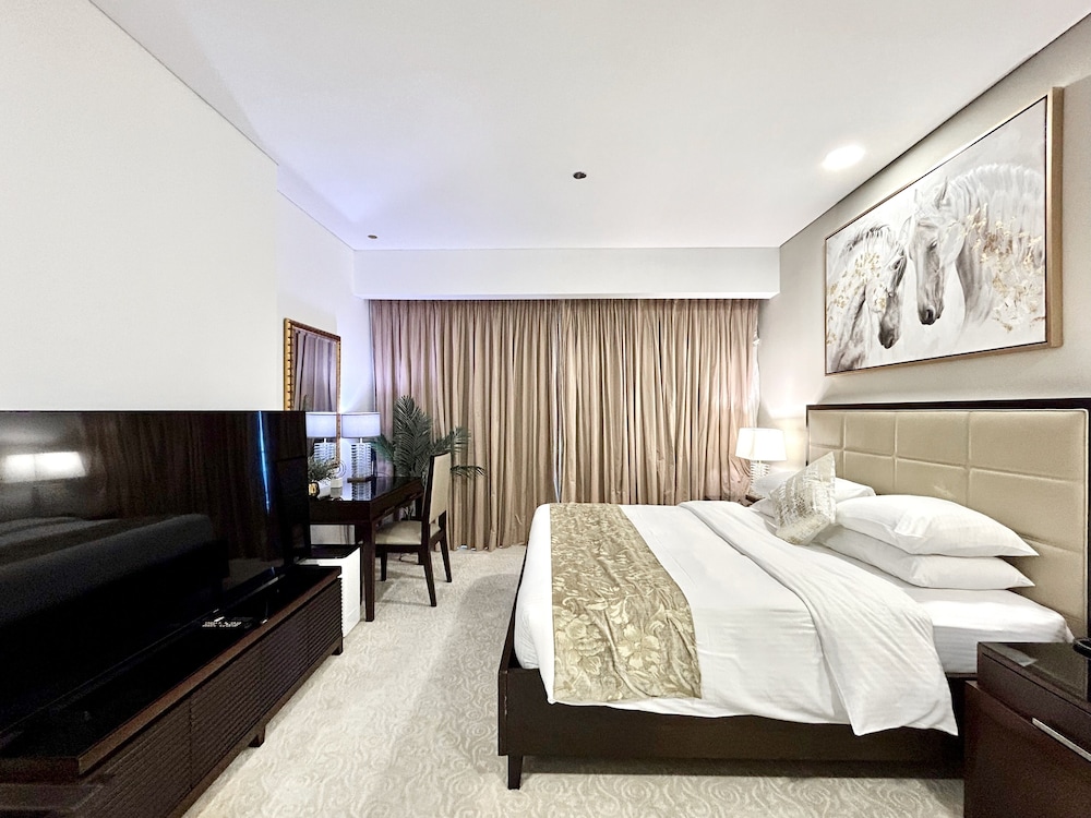Luxury Studio, Marina View photo 1