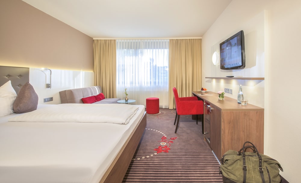 Premium Double Room Single Use photo 3