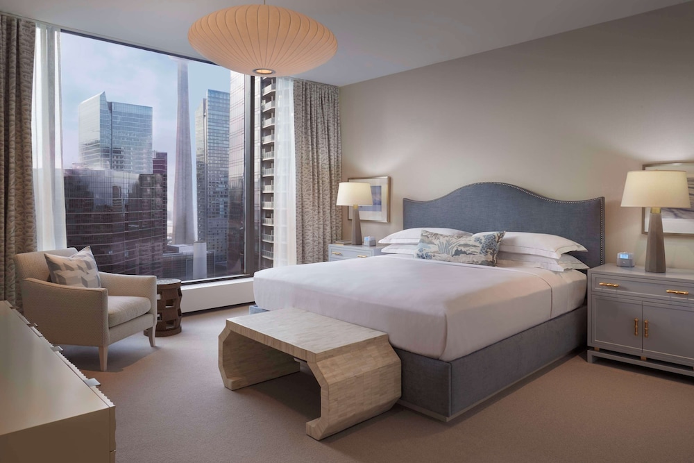 Signature Suite - Leaside