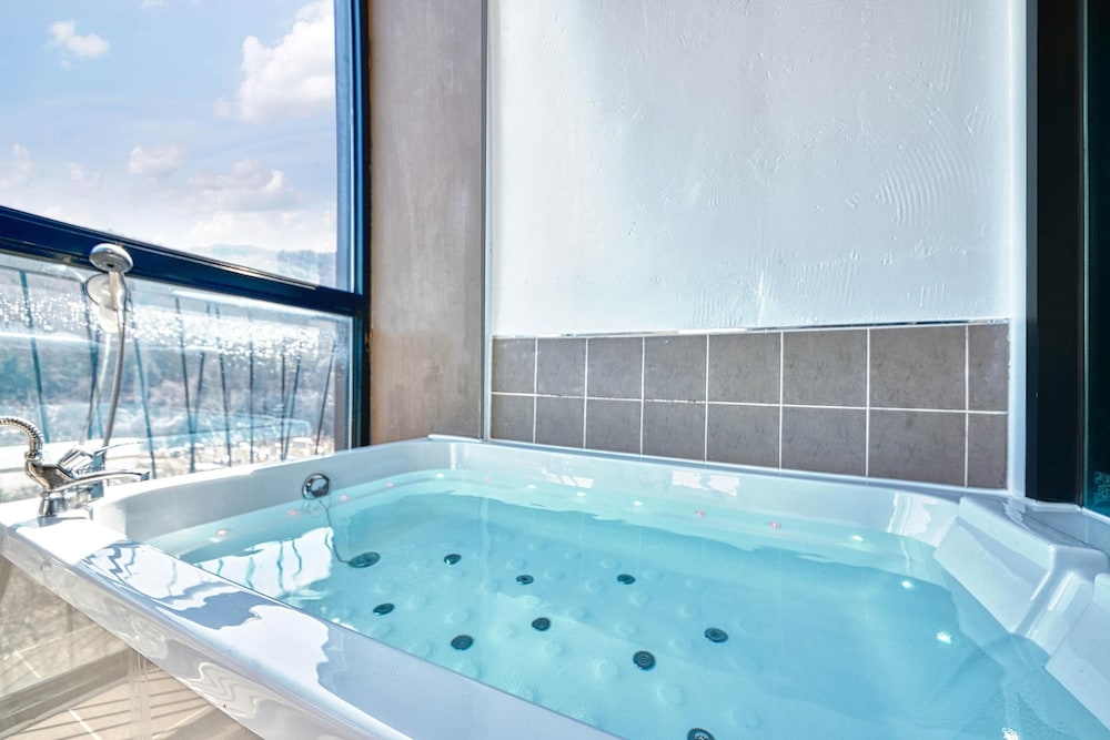 Basic Room, 1 Bedroom (203(SPA)) - Photo 7
