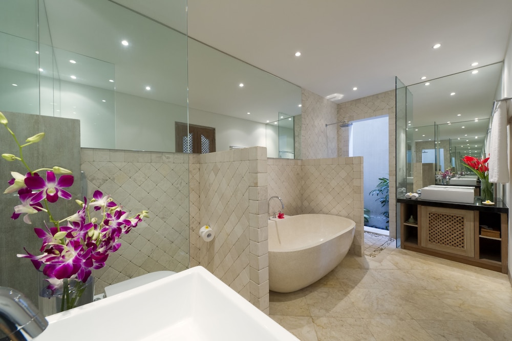 Luxury Villa, 4 Bedrooms, Sea View photo 2