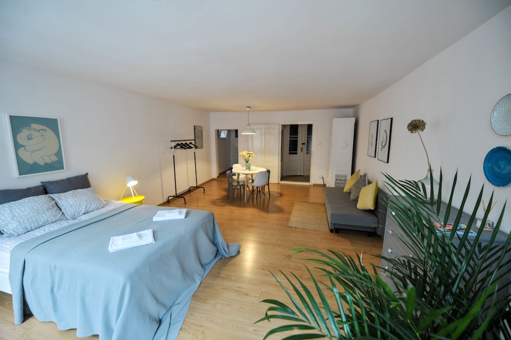 City Apartment, 1 Double Bed with Sofa bed, City View photo 3