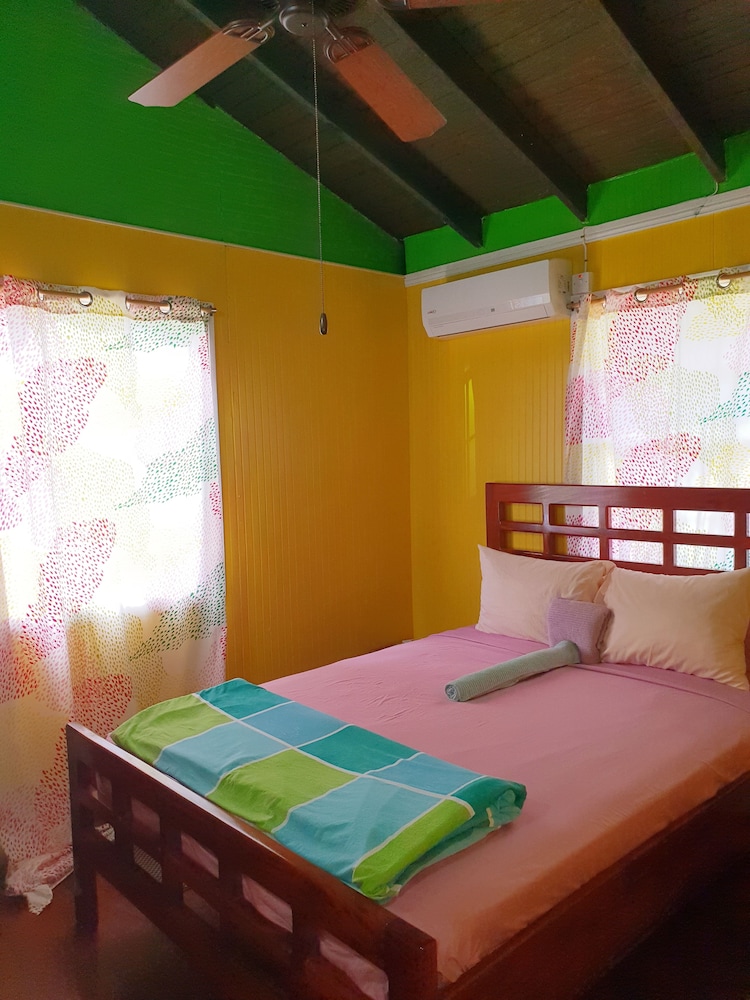 Traditional Cottage, Multiple Beds, Non Smoking photo 3
