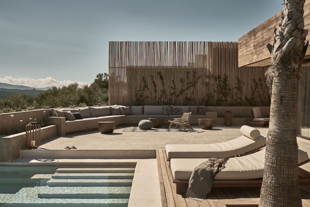 Presidential Suite, Private Pool photo 3
