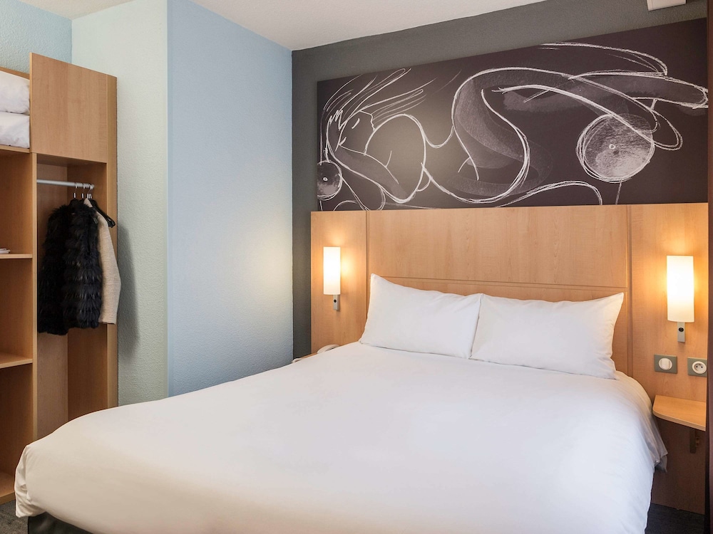 Standard Double Room, 1 Double Bed thumbnail 5