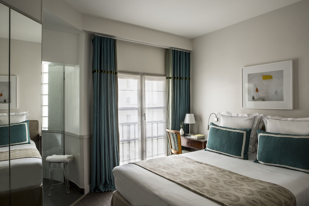 Hôtel de la Place du Louvre bedroom photo