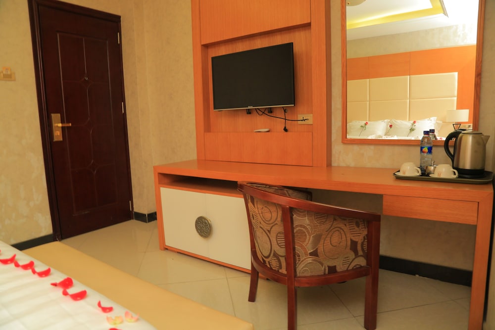 Superior Double Room, Balcony, City View photo 3