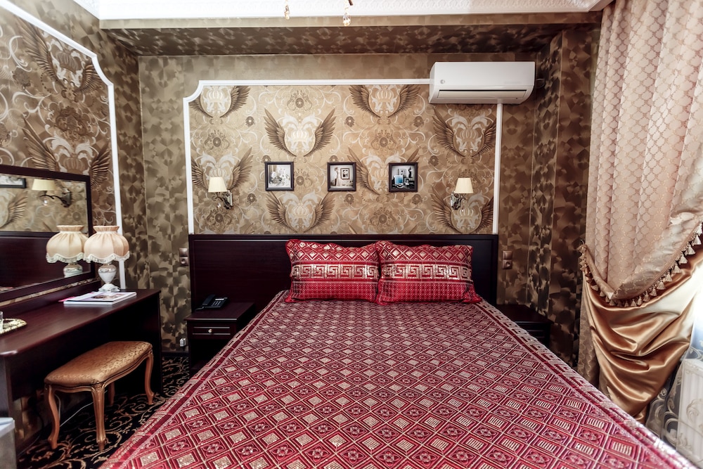 Budget Double Room photo 2