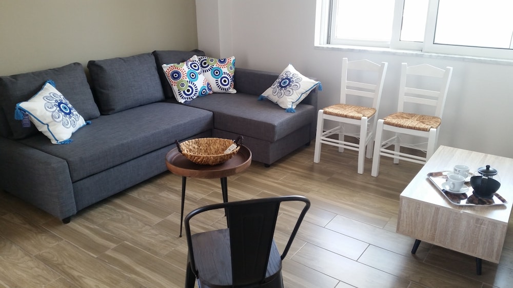 Deluxe Apartment, Beach View photo 1