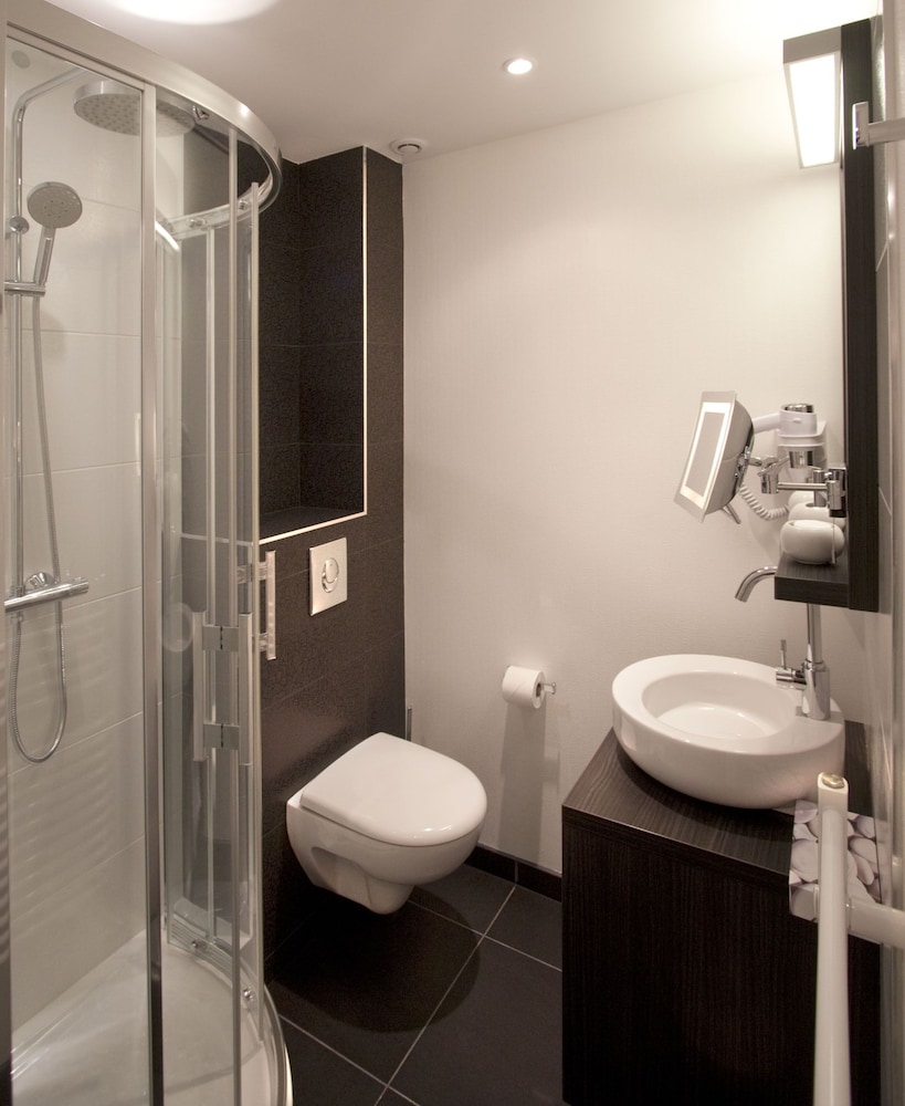 Design Studio, Private Bathroom (Vougeot) photo 2