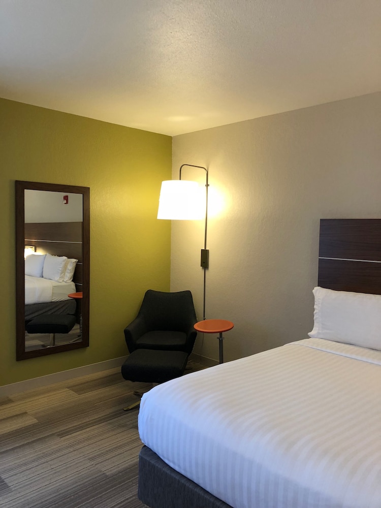 Standard Room, 2 Queen Beds, Accessible (Communications) photo 2