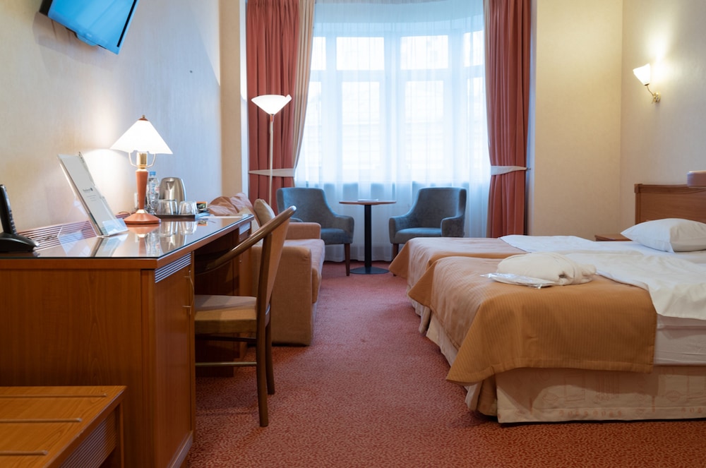 Superior Double or Twin Room photo 2