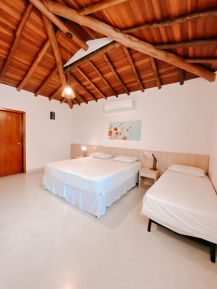Business Room, 6 Bedrooms photo 1