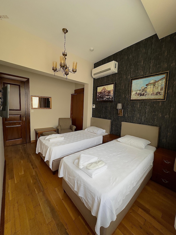 Standard Double Room photo 2