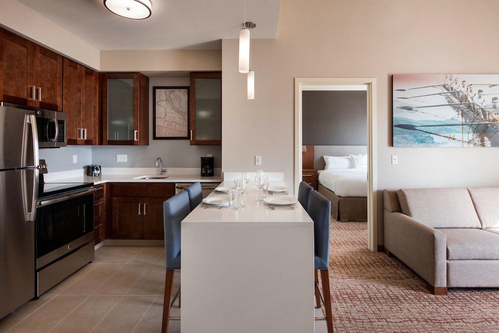 Suite, 1 Bedroom photo 3