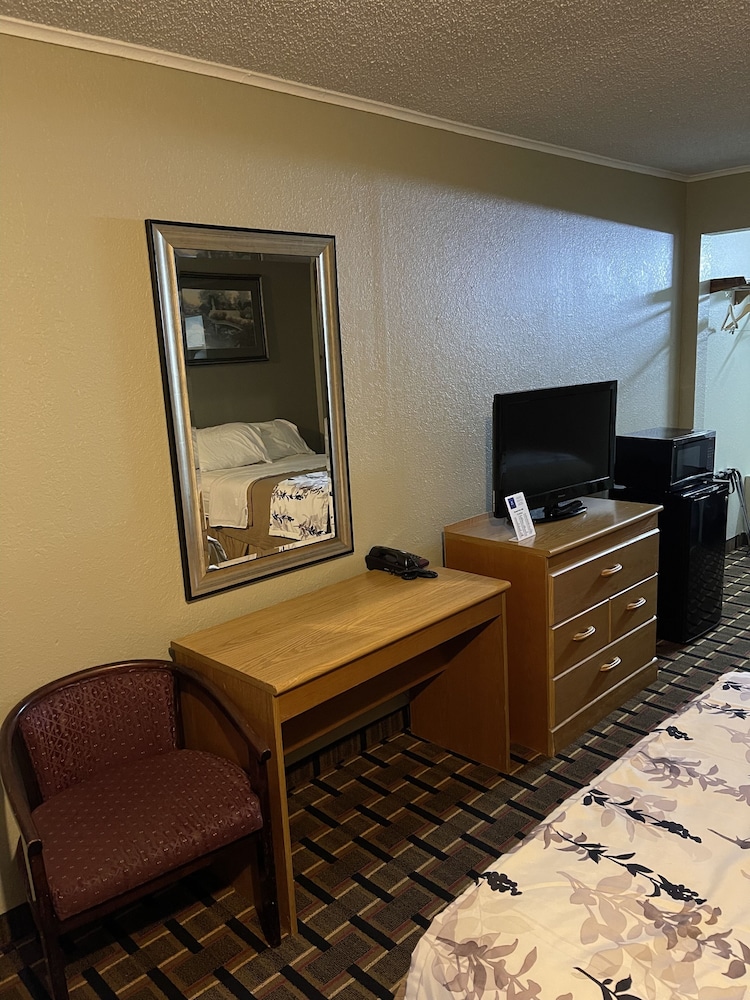 Room, 2 Double Beds, Non Smoking photo 3