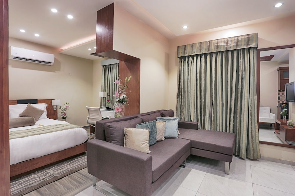 Queen Suite
