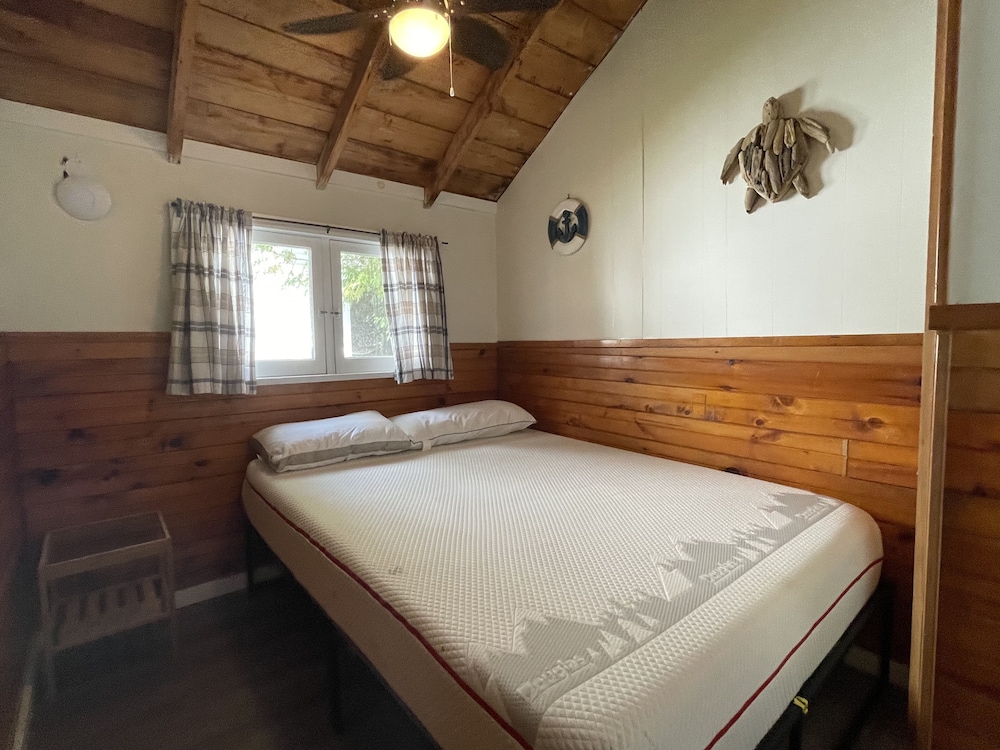Superior Cottage, 2 Bedrooms, Kitchen, Beachside photo 1