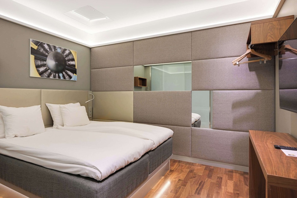 Double Room (Compact) - Photo 4