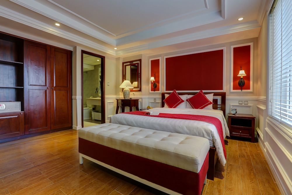Deluxe Double with window