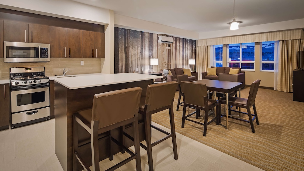 Suite, 2 Bedrooms, Non Smoking, Kitchen (with Sofabed)