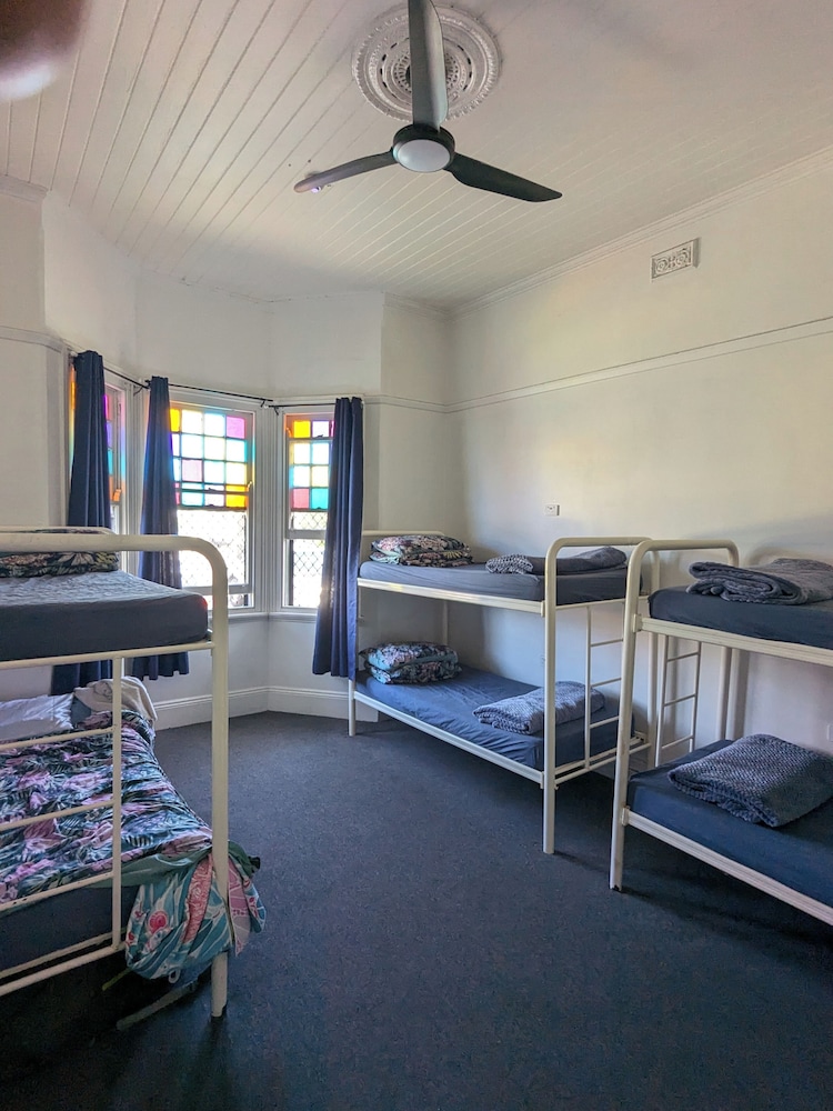 Basic Shared Dormitory, Mixed Dorm