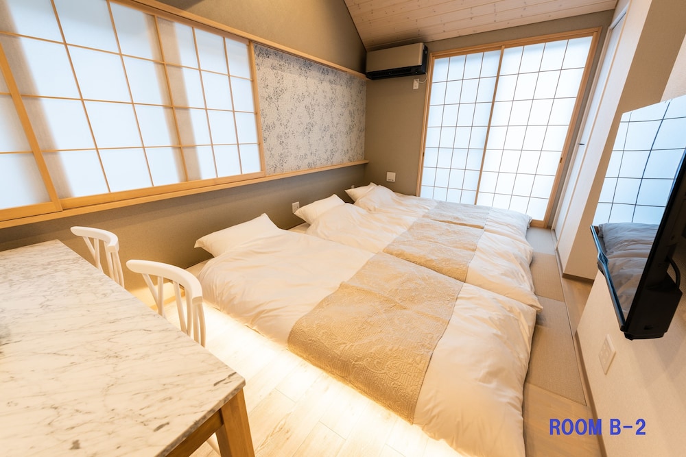 2 Bedrooms Townhouse B-2