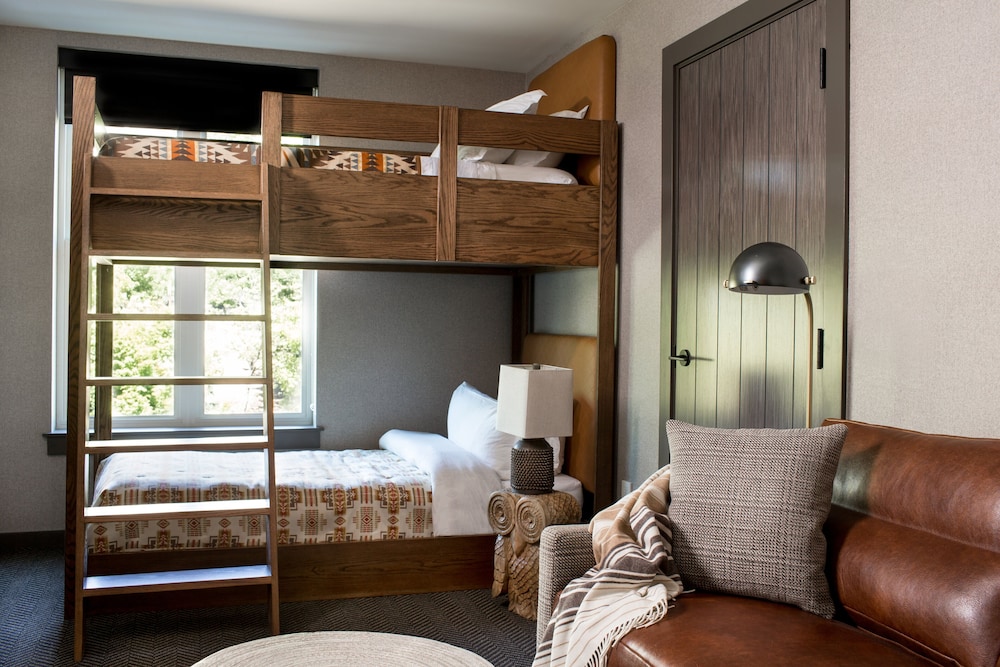 Suite (Bunkalow)