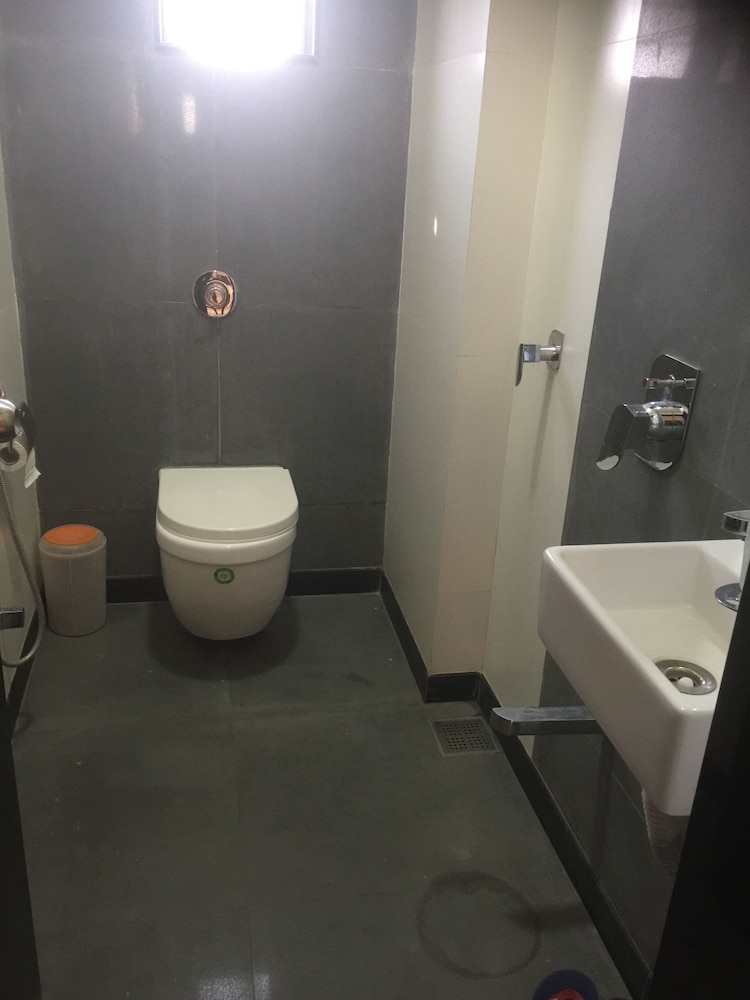 Executive Double Room - Photo 14