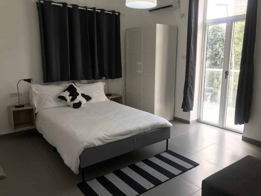 Double Room with Balcony city view photo 2