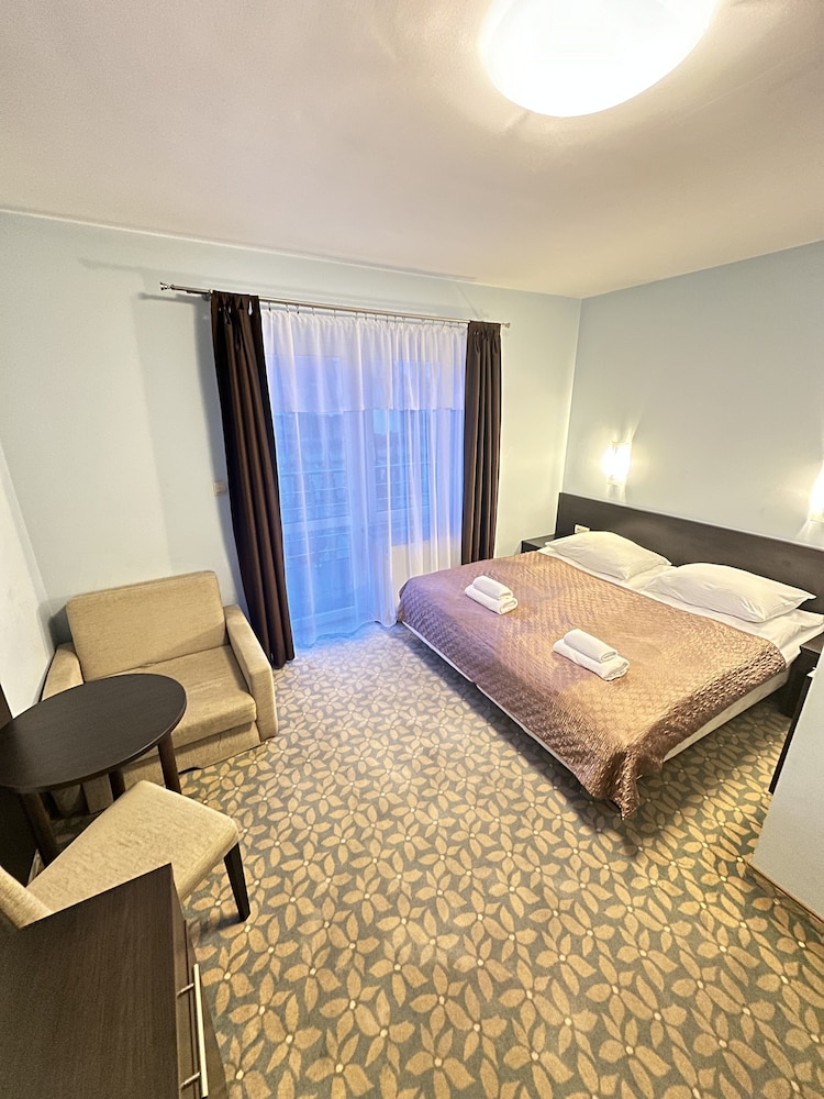 Basic Double Room