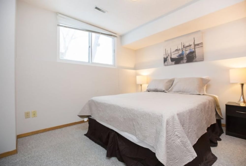 Family Townhome, 2 Bedrooms, Kitchen photo 2