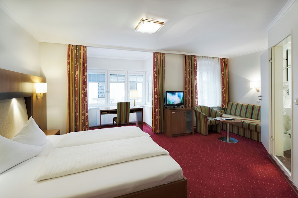 Premium Double Room Single Use photo 2