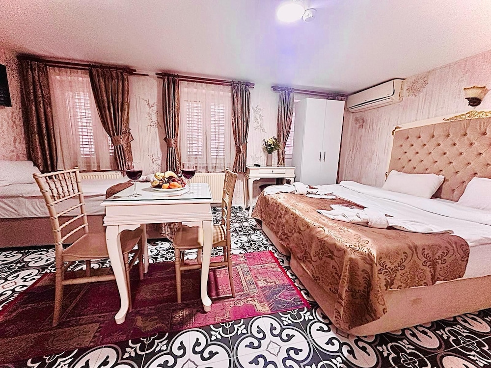 Standart Studyo Double, Basement photo 1