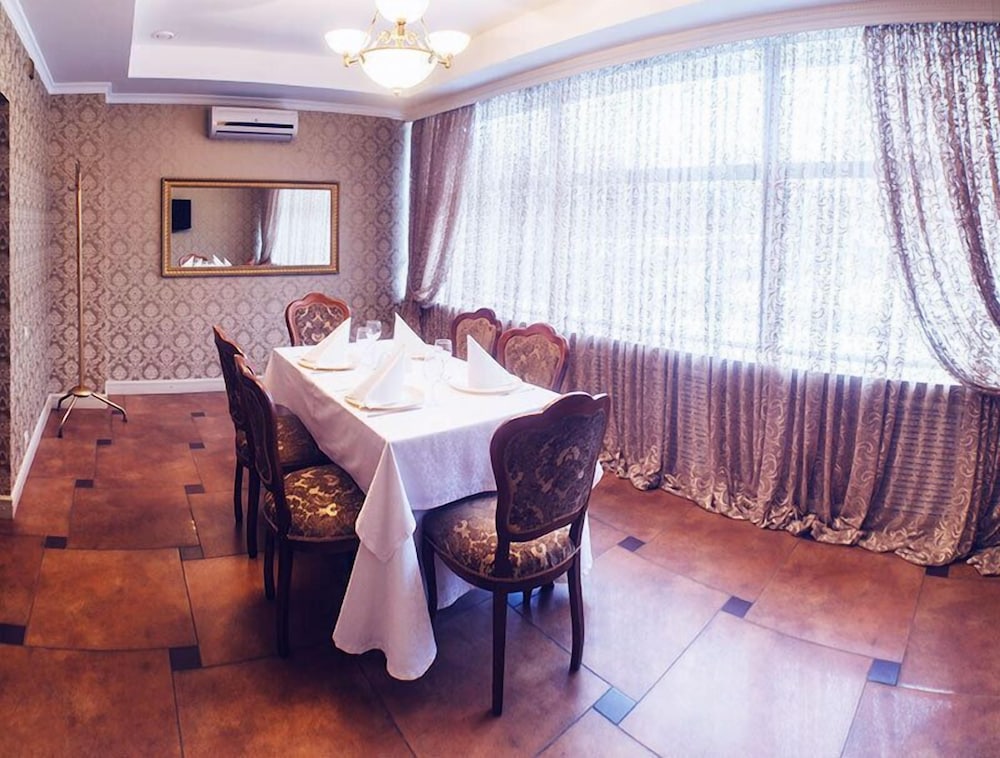 Suite, 1 Bedroom photo 3