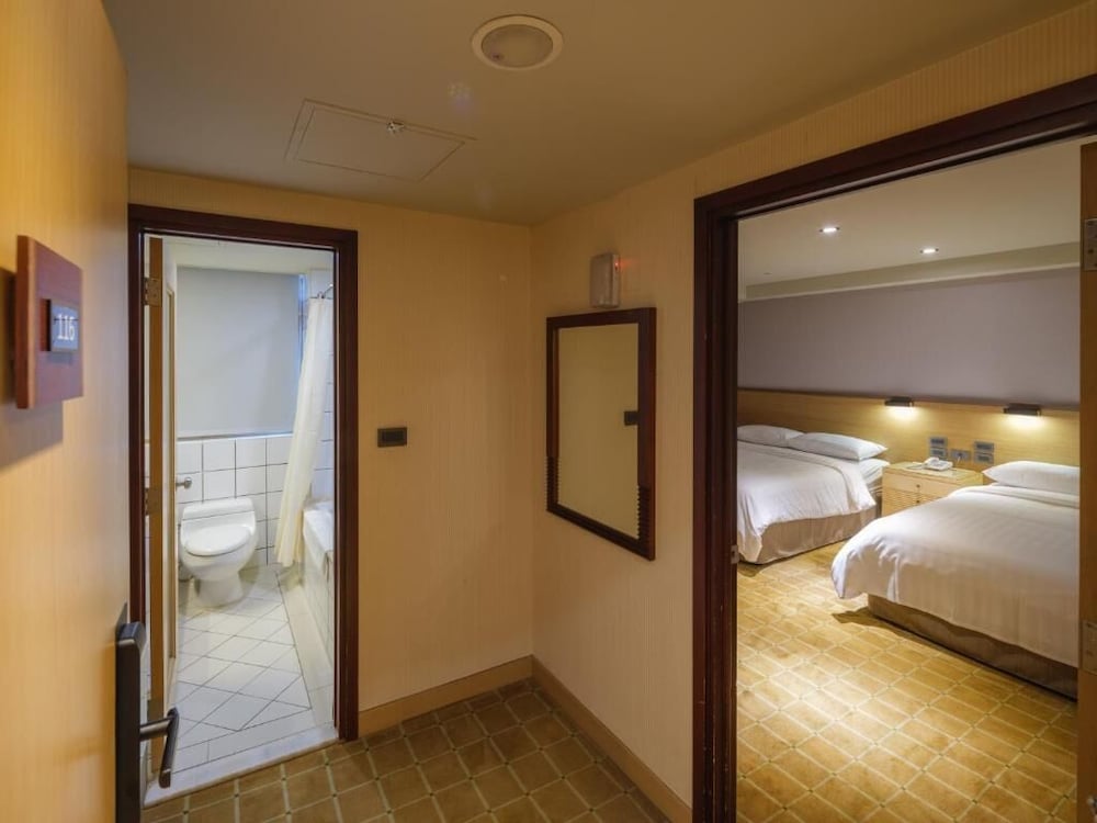 Deluxe Twin Room, 2 Double Beds - Photo 3