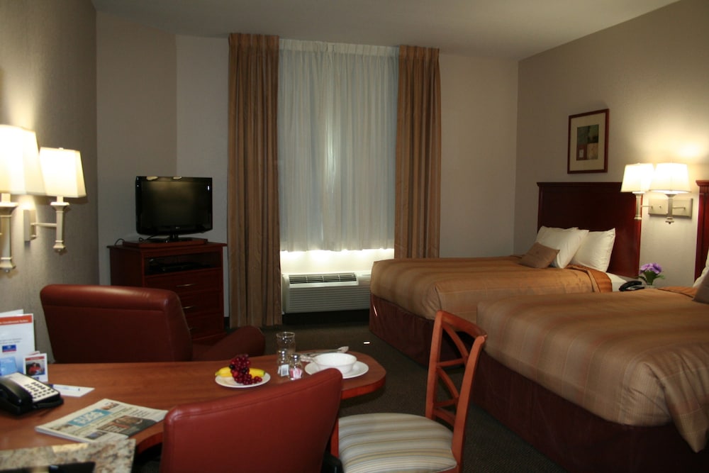 Room, 2 Queen Beds, Accessible, Non Smoking (Comm, Roll Shwr) - Photo 3